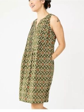 club monaco green lace dress Club Monaco Pleated Occasion Maxi Dress by Club Monaco